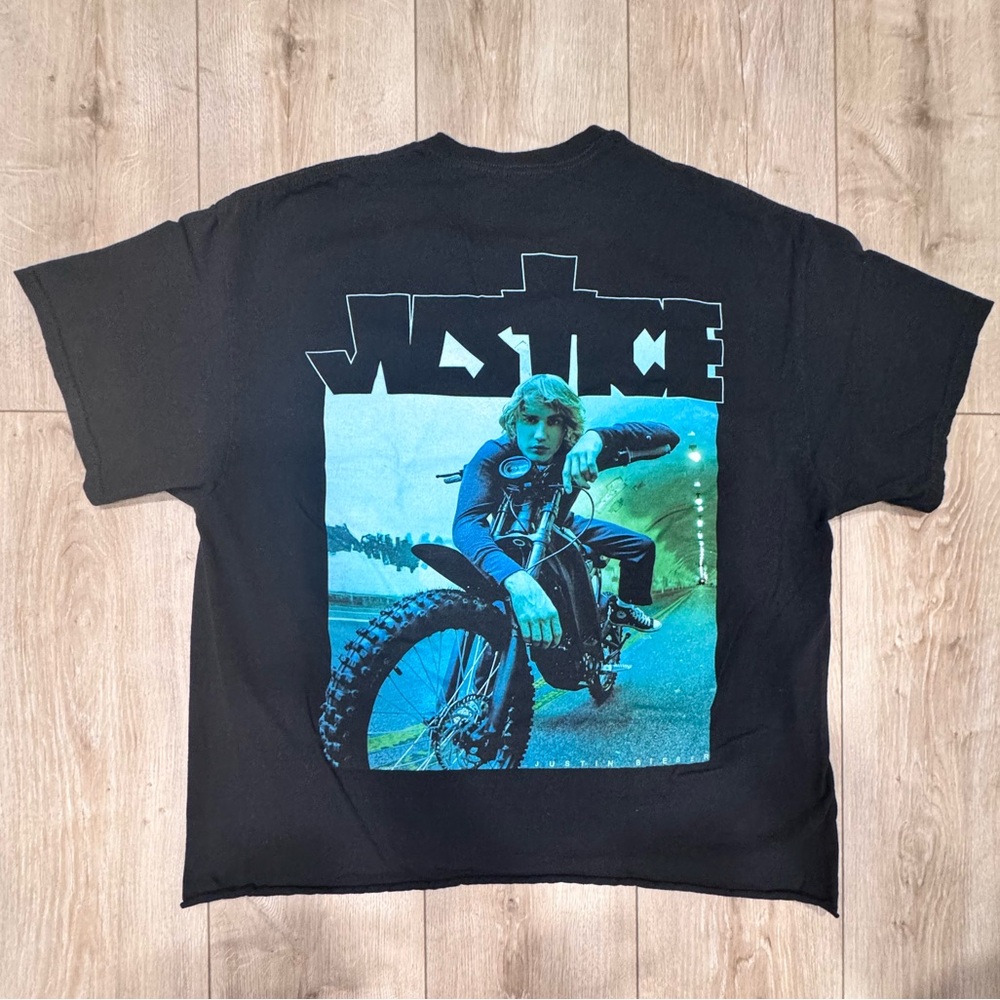 Justin Bieber JUSTICE XL Black Graphic T-Shirt with Blue Motorcycle Print